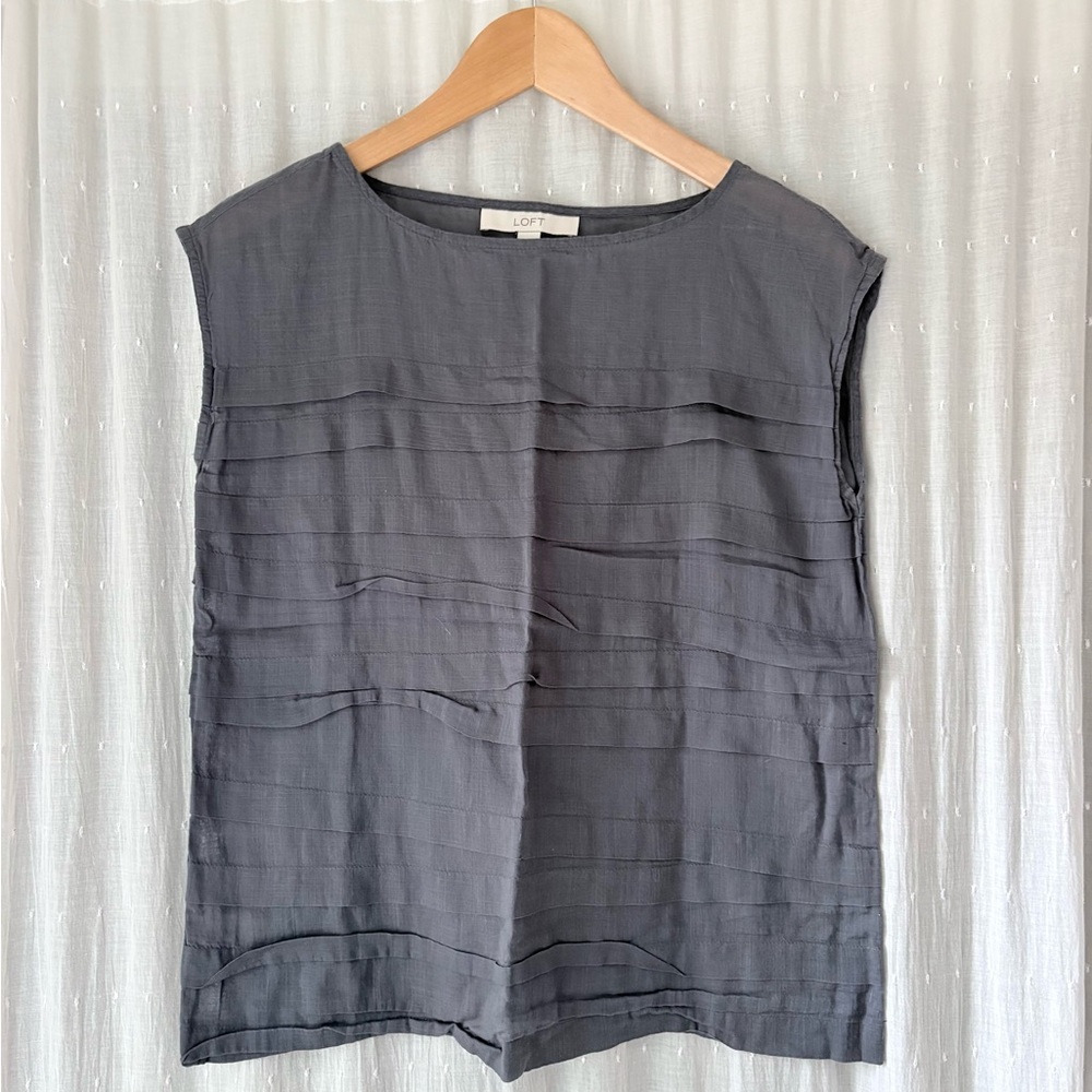 LOFT Charcoal Sleeveless Blouse
